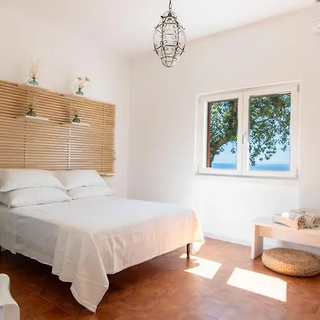 La * ليبورانو